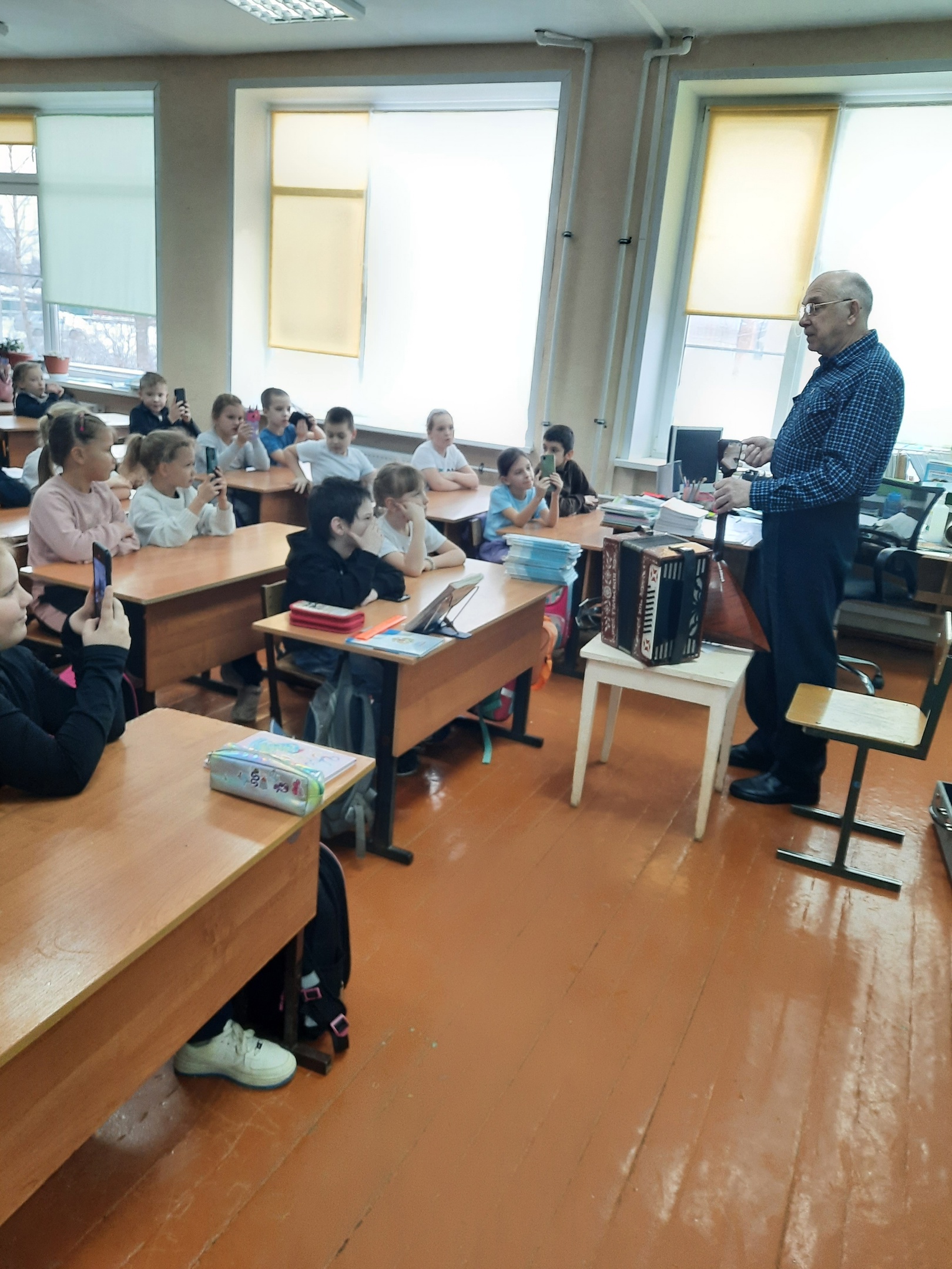 Классный час на тему :&amp;quot; Ты мой земляк! Ты мой герой&amp;quot;.